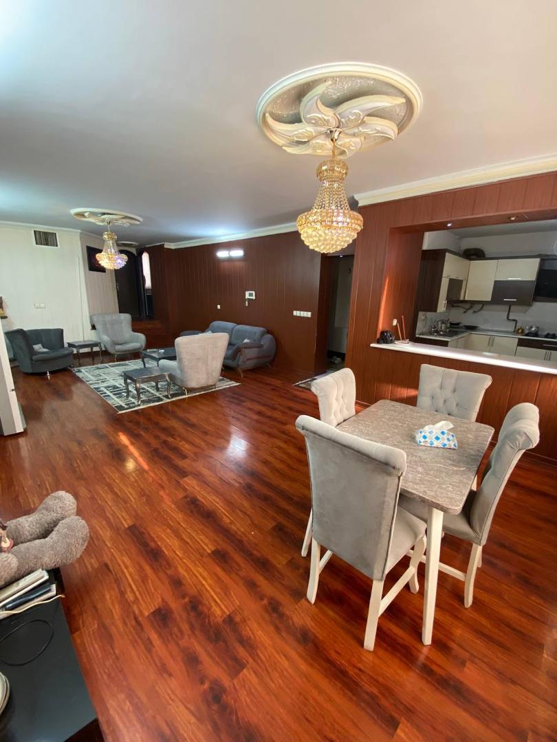 تصویر 9 واحد دوخوابه طبقه اول لادن 49 