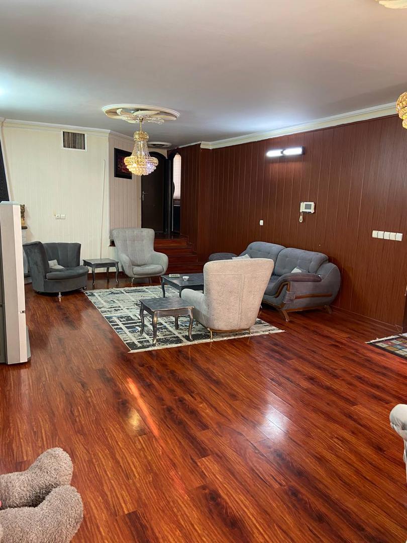 تصویر 8 واحد دوخوابه طبقه اول لادن 49 