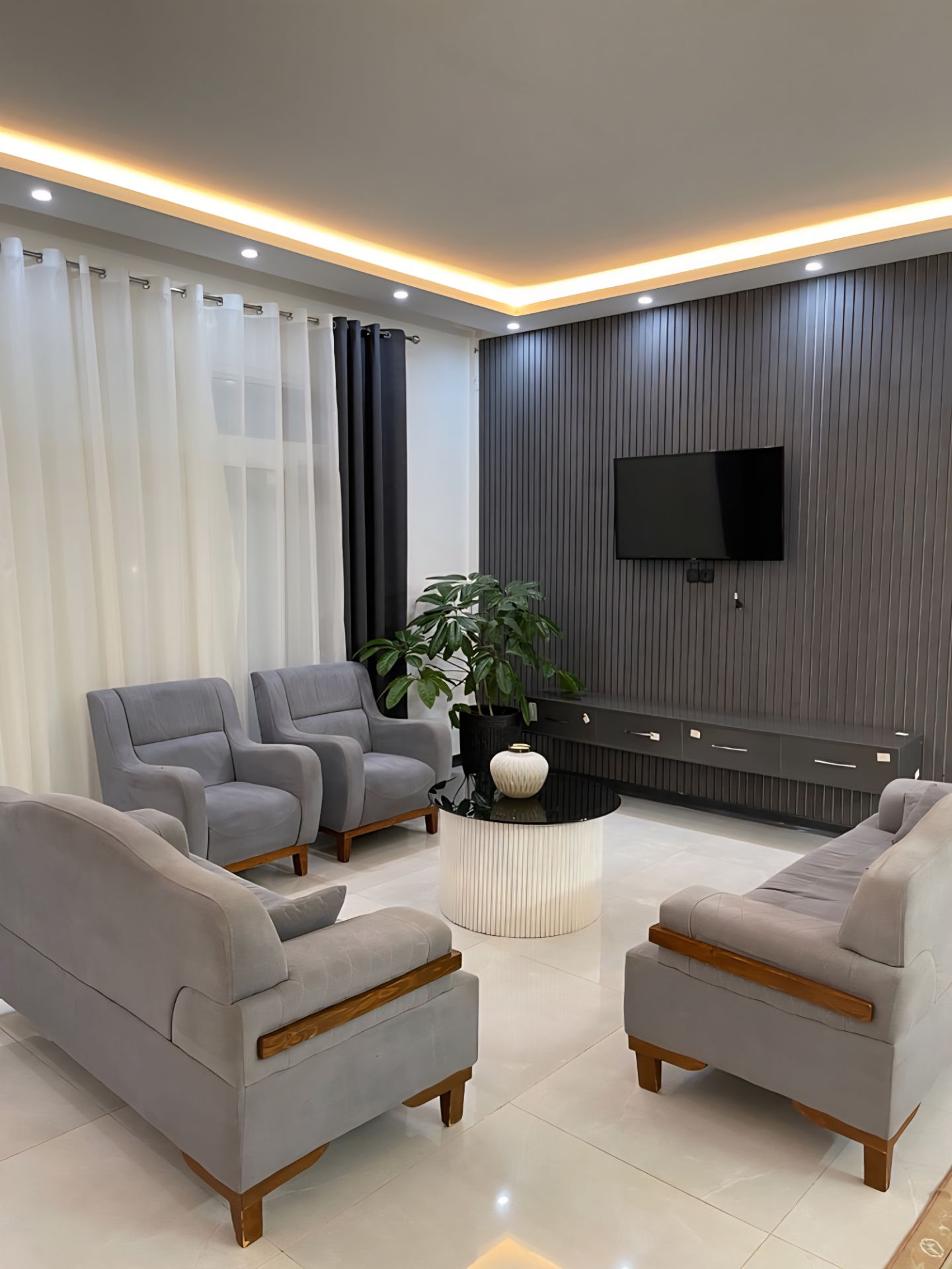 تصویر 3 ابتدای جاده شاندیز/نوساز شیک/B08 